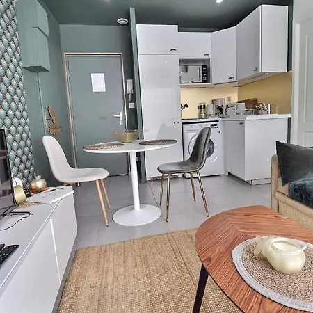 Apartmán La Dolce En Bord De Avec Acces Prive A La *